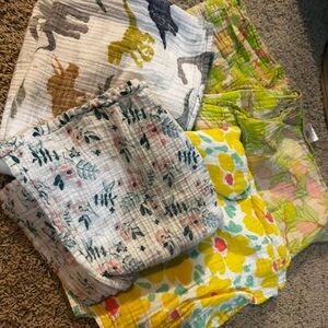 FIVE! Colorful Muslin Baby Swaddle Blankets